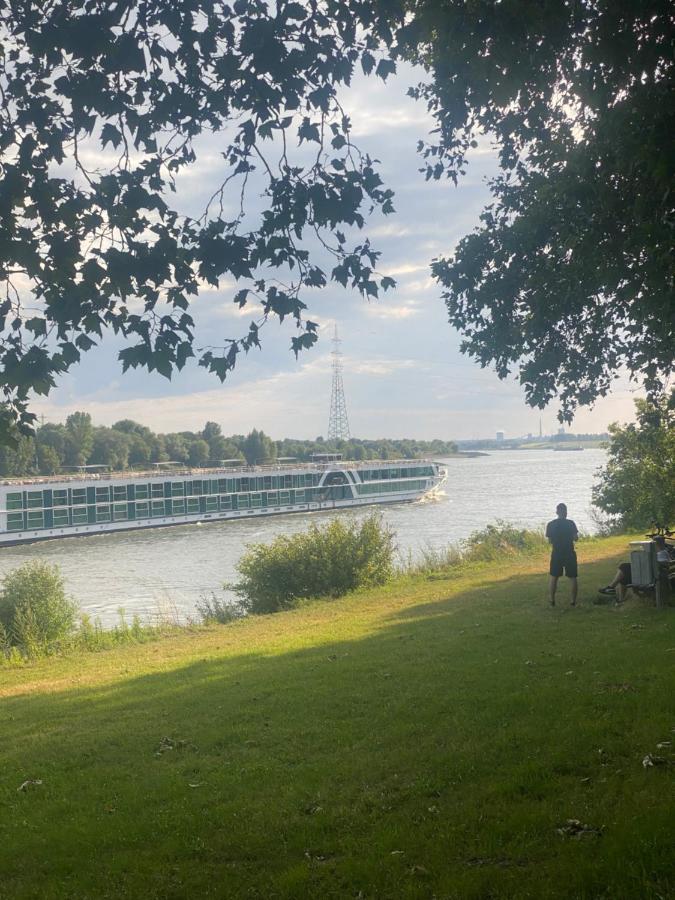 Ferienvilla Whirlpool Fasssauna Direkt Am Rhein Gotterswickerhamm Esterno foto